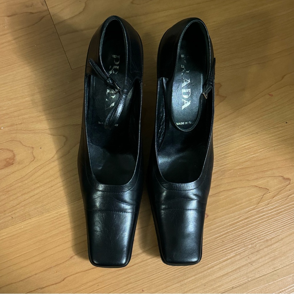 Prada Black Square Toe Heels Vintage Size 35.5 / US 5.5